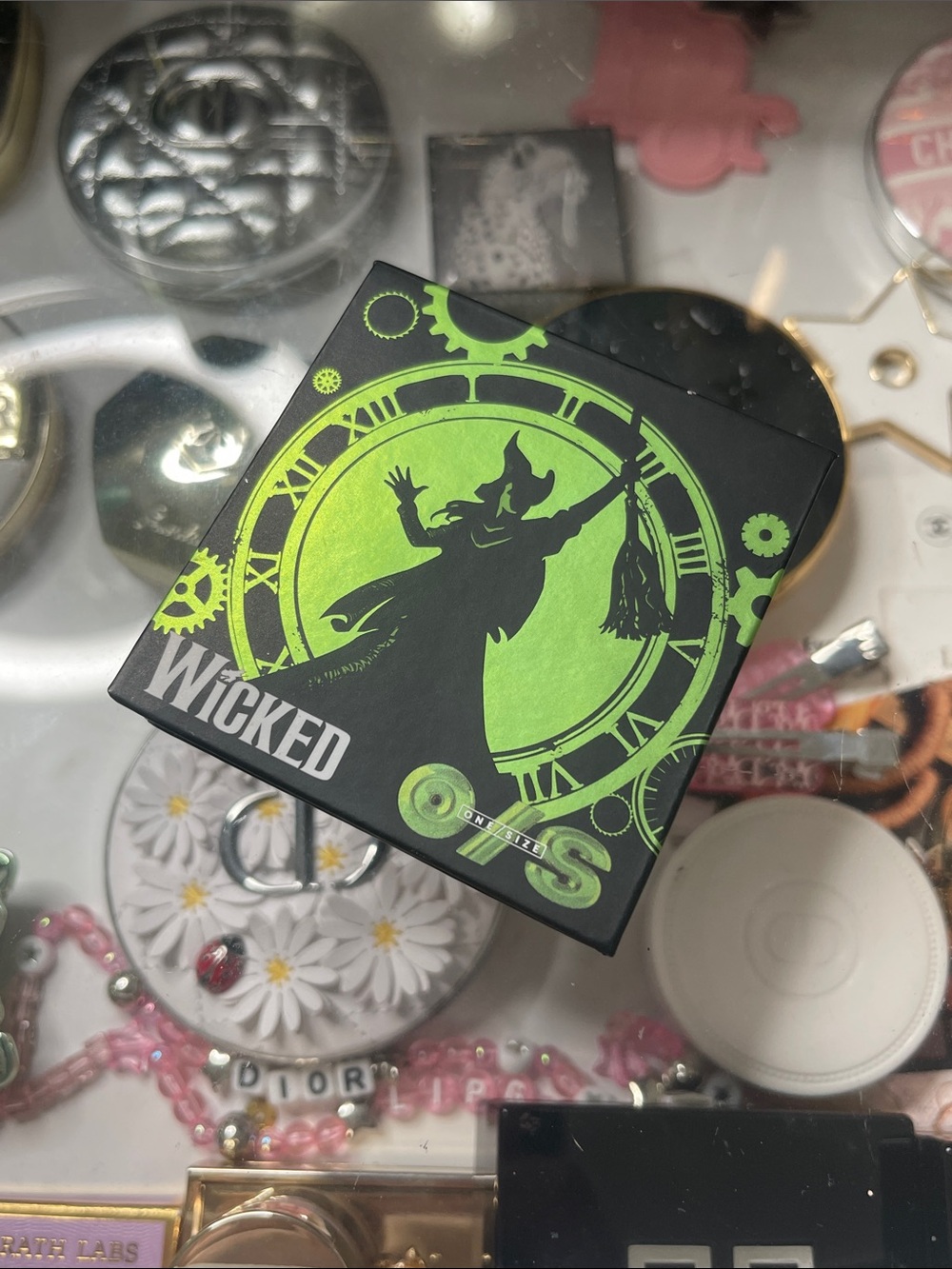 one size wicked defying gravity spotlight highlighter
